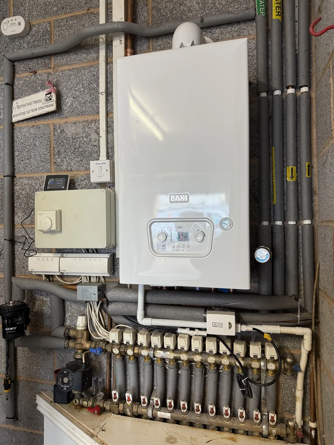 Boiler and heating manifold installation
